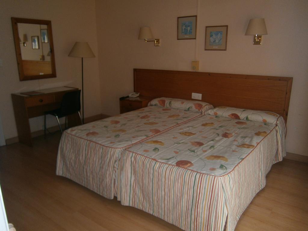 Hotel Goya Аликанте Экстерьер фото
