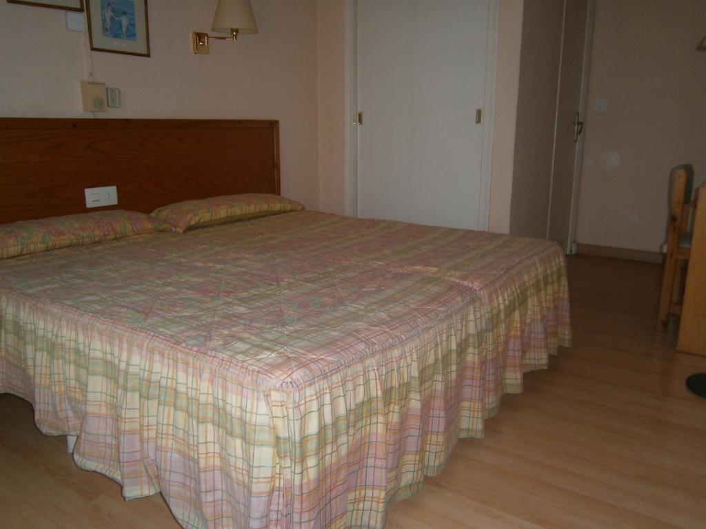 Hotel Goya Аликанте Экстерьер фото